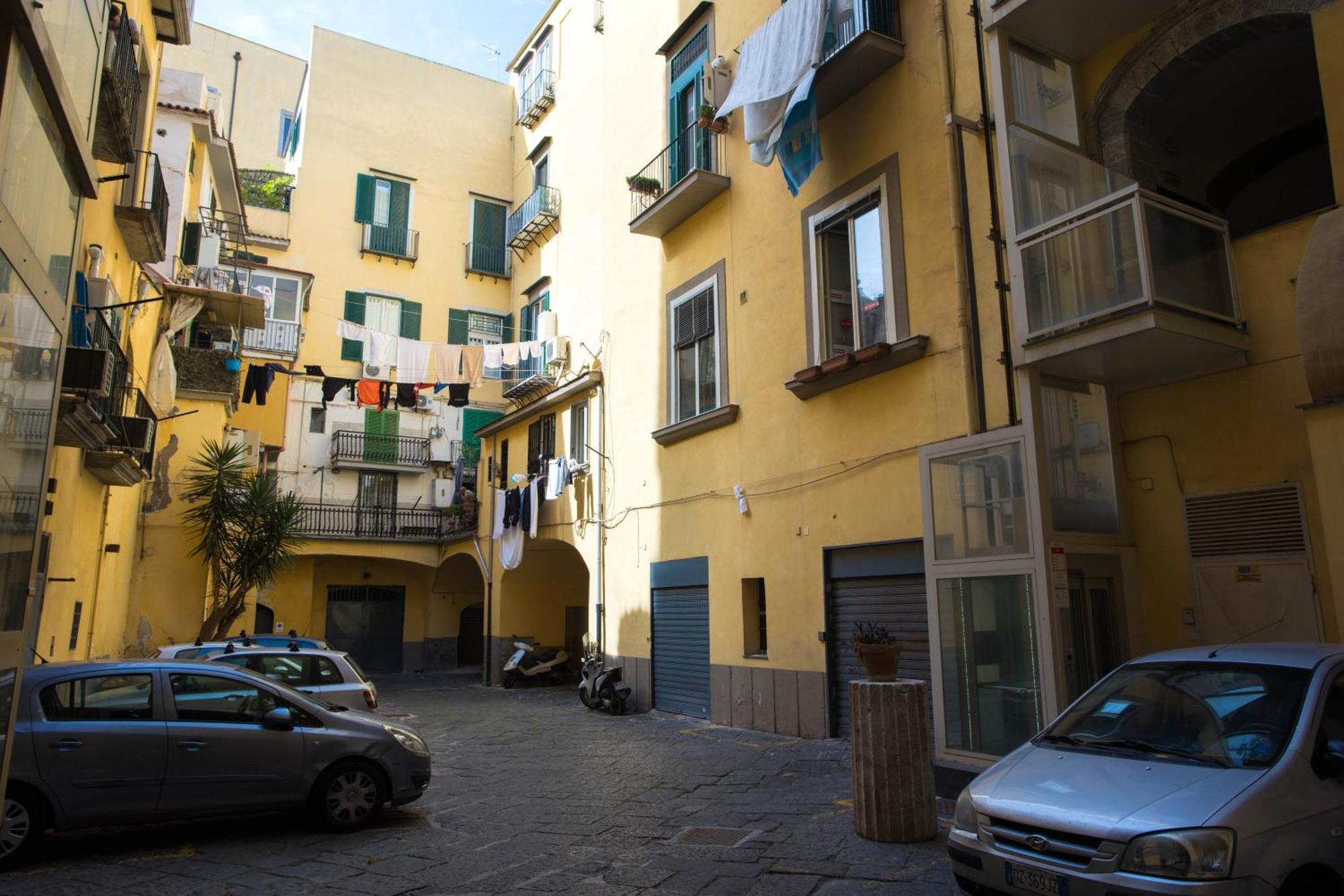 Palazzo 15 Napoli Bed and Breakfast Exteriör bild